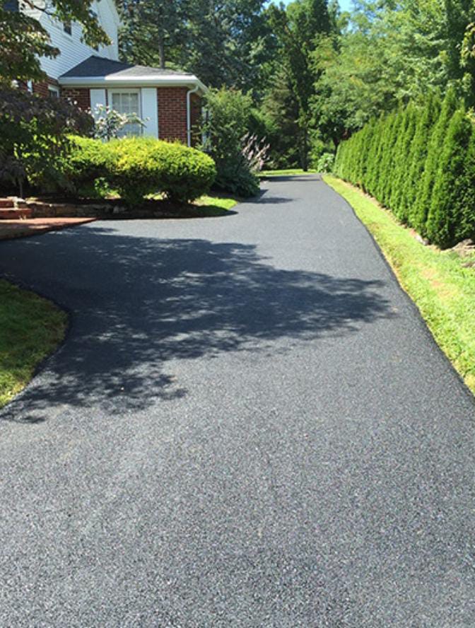 Edging and aesthetics: Resurfacing Asphalt Driveways Melbourne with High End Borders