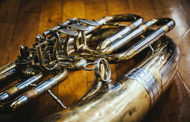 How a Saxophonist Can Add to Your Wedding Reception Entertainment